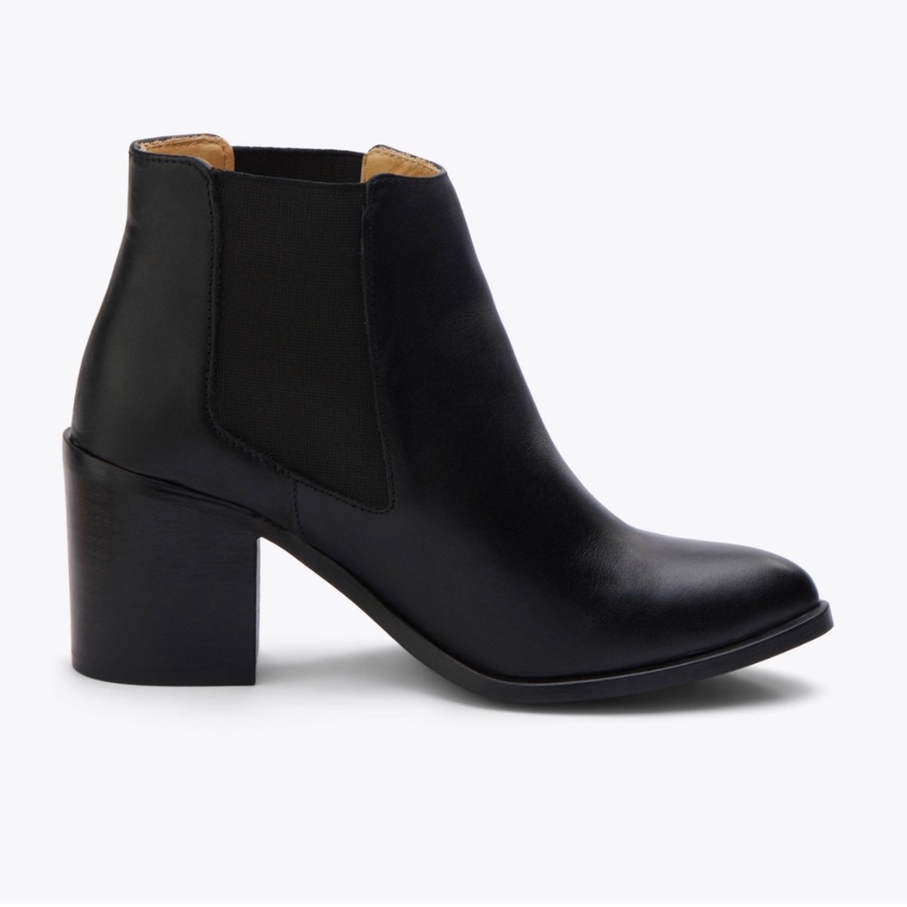 Nisolo Black Heeled Chelsea Boot